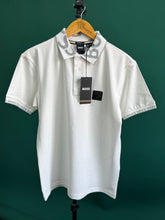 HUGO BOSS METALLIC PATCH LOGO AND SIGNATURE PRINT | WHITE