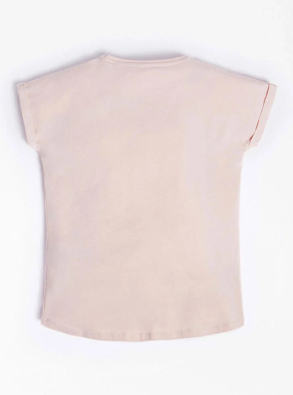 Guess Kids Short Sleeve T-Shirt in Pink – Soft cotton tee for boys & girls. Trendy, comfortable, and perfect for everyday wear. Shop kids' t-shirts now!