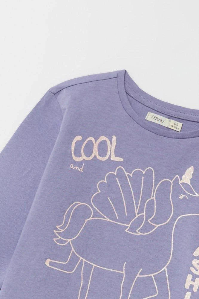 Sfera Selfie Top for kids & baby girls – Soft cotton t-shirt with a trendy design. Perfect for casual wear. Buy Sfera collection t-shirts in Pakistan today!